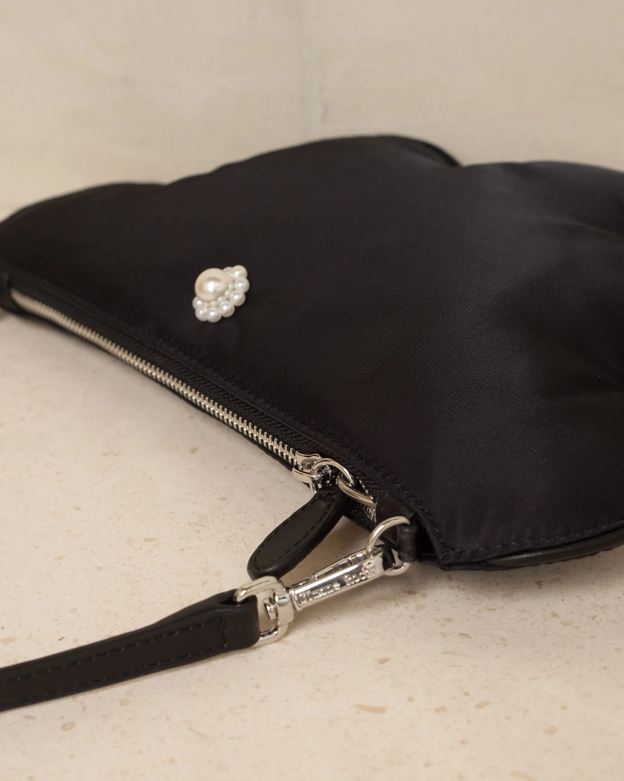 Black Pearl Daisy Shoulder Bag