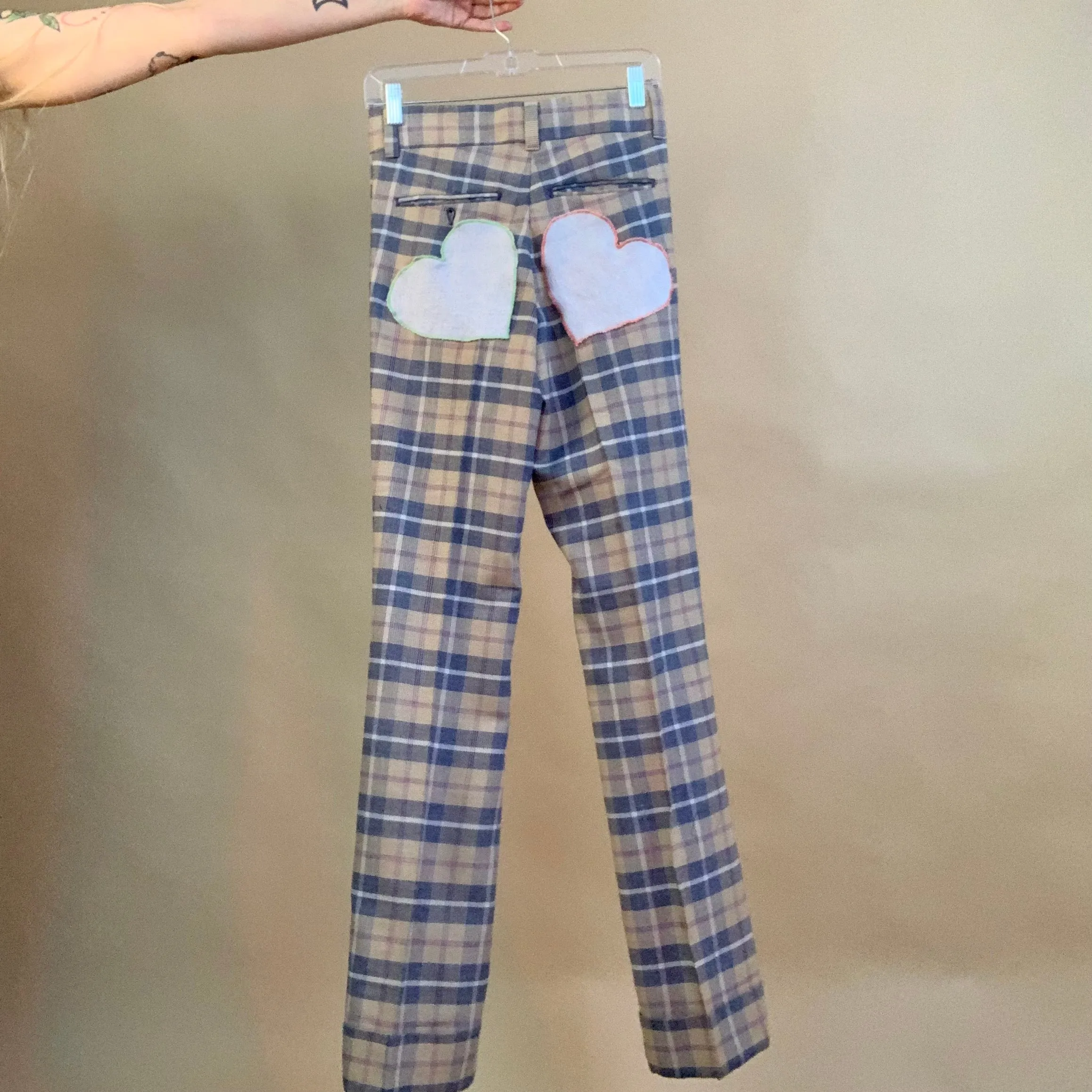 Double heart patch chain pants