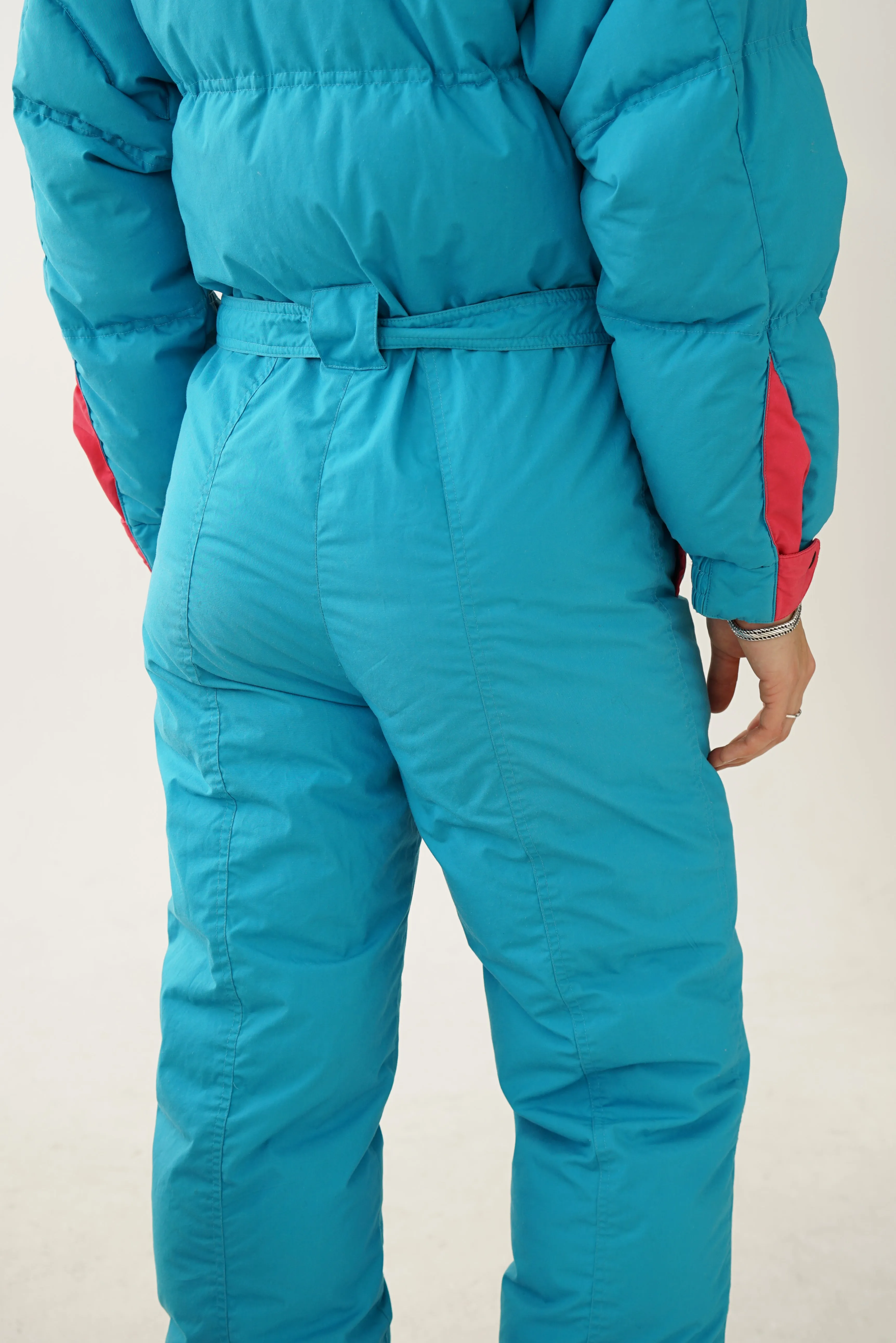 Extra cute vintage one piece Altitude ski suit en duvet, snow suit bleu poudre taille 8