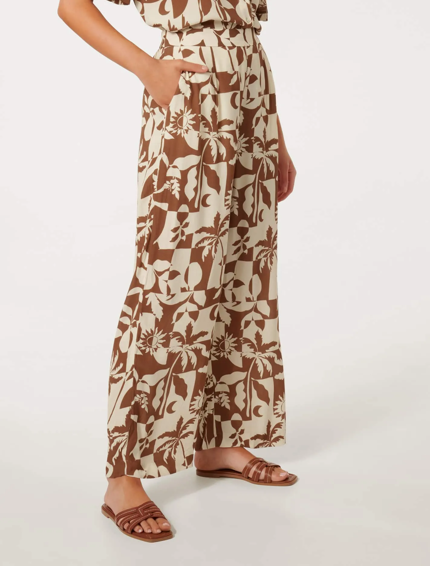 Flora Floaty Pull On Pants