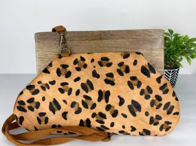 Siwan Leopard Clutch