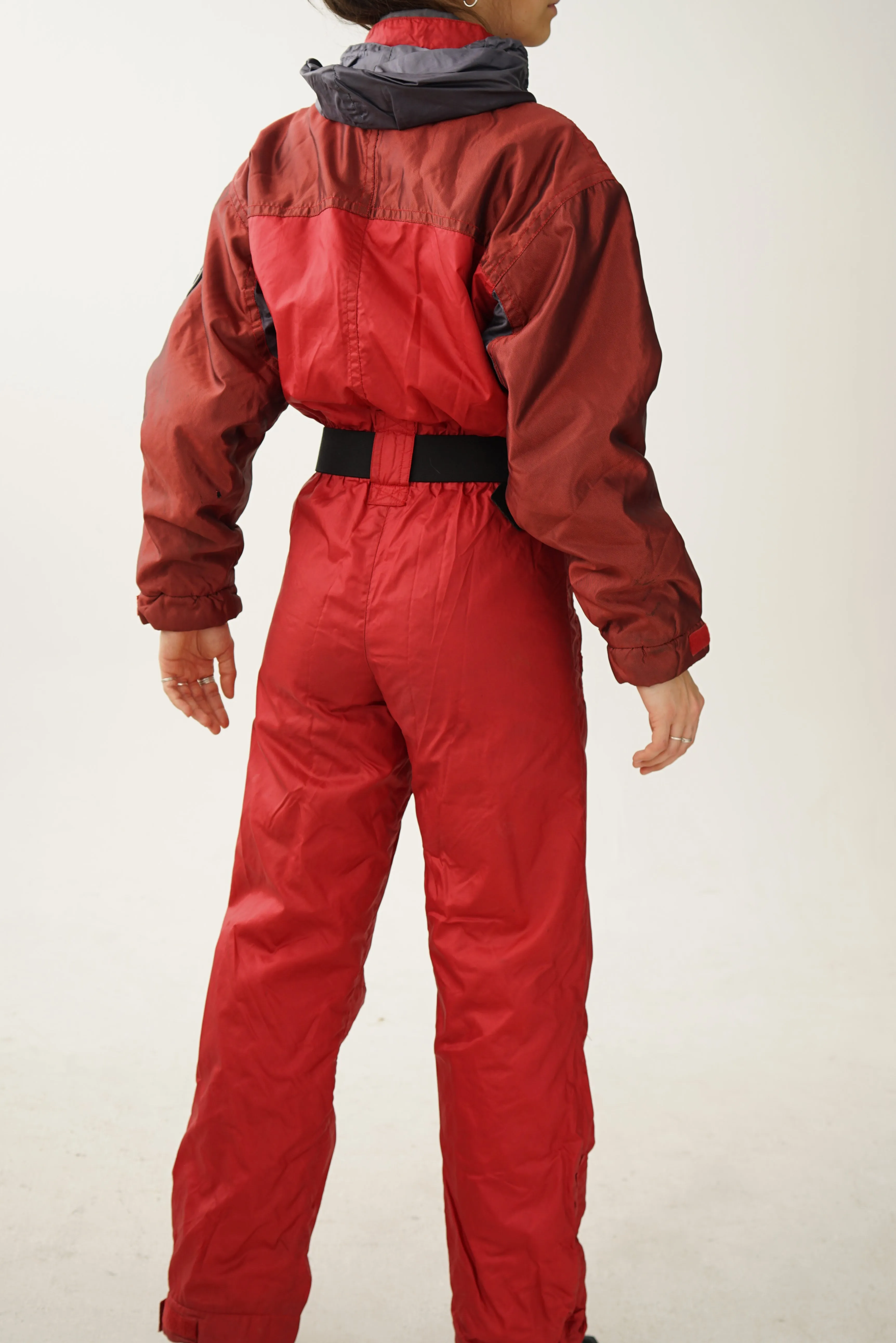 Vintage one piece tirel ski suit, rétro snow suit rouge T.46